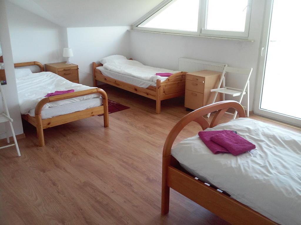Dworek Poznan Bed & Breakfast Eksteriør bilde